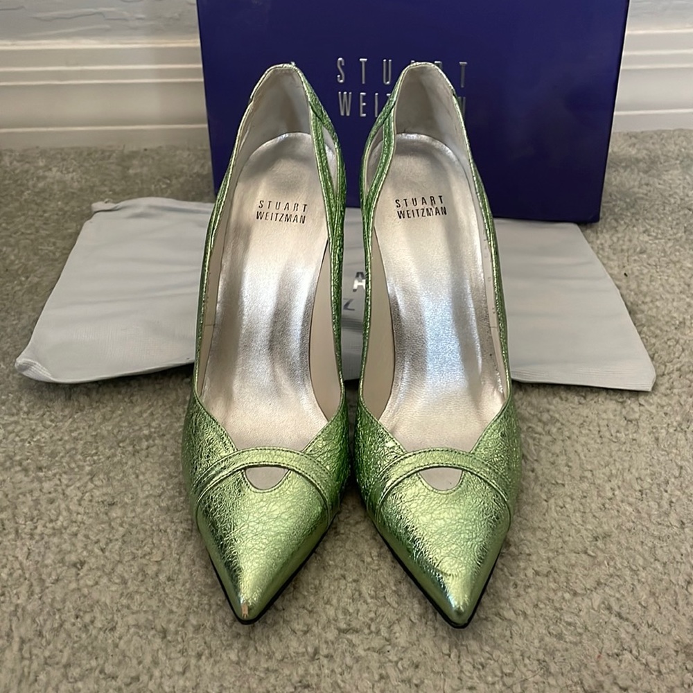 Stuart Weitzman Mint Foil Napa Pumps sz 8 light green metallic heels